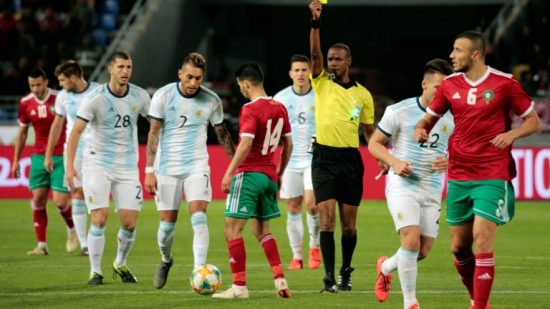 الأرجنتين تخطف الفوز من المغرب في غياب ميسي ومشاركة بوطيب