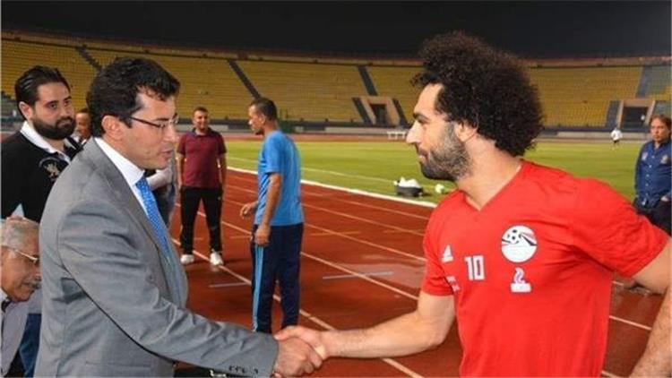 صلاح يتلقي رسالة خاصة من وزير الرياضة:لا تغضب..الجماهير تنتظر مزيد من العطاء
