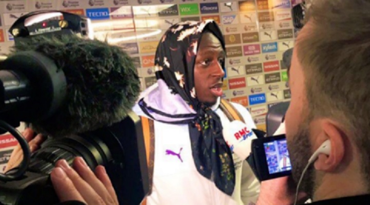 نجم مانشستر سيتي يظهر بغطاء الرأس في لفته انسانية ويثير الجدل علي مواقع التواصل