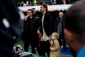 لاعبي إشبيلية