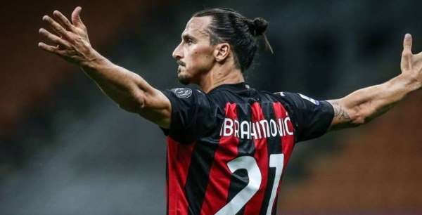 زلاتان إبراهيموفيتش يكشف عن قميصه الجديد..ويؤكد جئت لمساعدة ميلان!