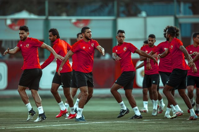كاف يشيد بثلاثة أهداف للشحات ومعلول في مشوار الأهلى بدورى الأبطال(فيديو)