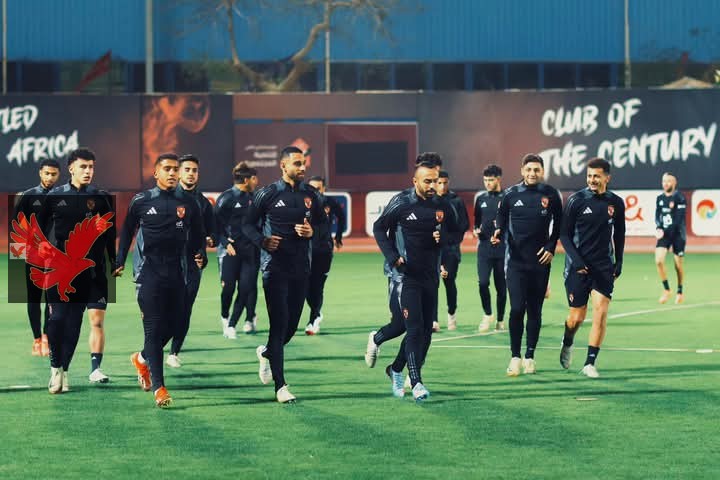 معلول وافشه علي رأس قائمة الأهلي لمواجهة انبي في كأس عاصمة مصر الليلة