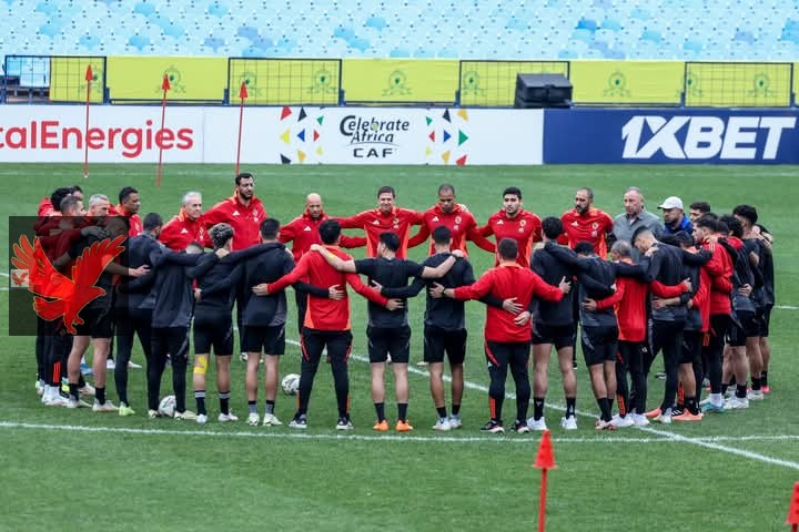 الزمالك وبيراميدز يفاوضان نجم الأهلي ولكنه يقترب من الدوري الفرنسي