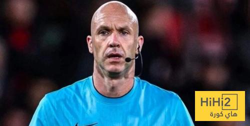 تعين أنطوني تايلور حكماً لمباراة ليفربول وتشيلسي رسميًا