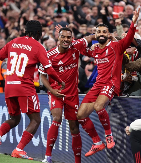 ليفربول ومانشستر يونايتد في قمة تبديد الشكوك