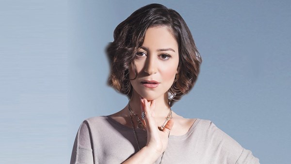 مهرجان الجونة السينمائي يكرم الممثلة منة شلبي
