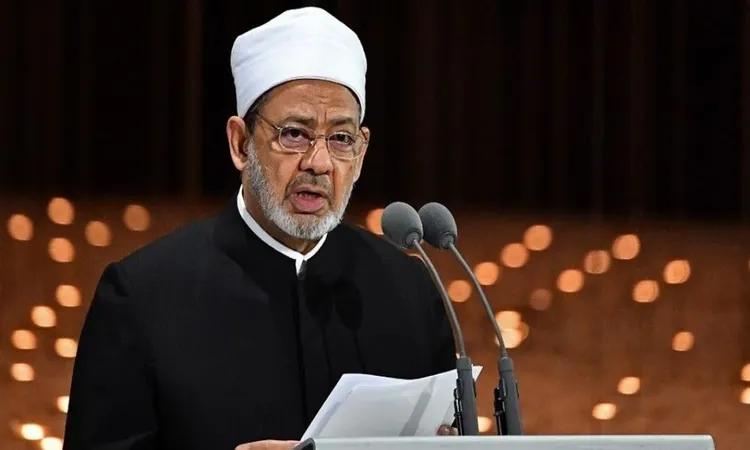 إليك العنوان المعاد صياغته:“كيف يعبّر شيخ الأزهر عن تعازيه القلبية لشعب قطر في حادث مؤلم؟”