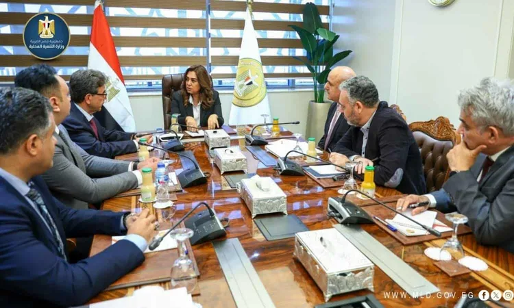 <p><strong>كيف يساهم التعاون بين وزيرة التنمية ونقيب الأطباء البيطريين في إنعاش الثروة الحيوانية؟</strong></p>