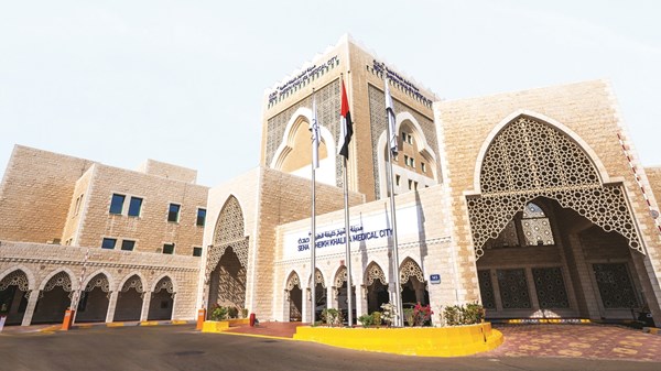 “خليفة الطبية” تنقذ حياة فتى دون حاجة لجراحة القلب المفتوح