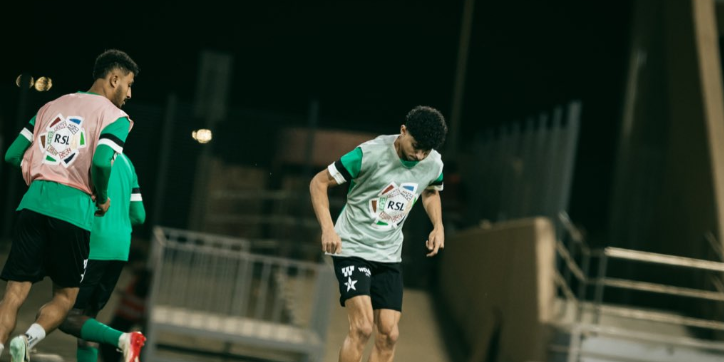 تشكيلة النجمة لمواجهة الأهلي في دوري روشن