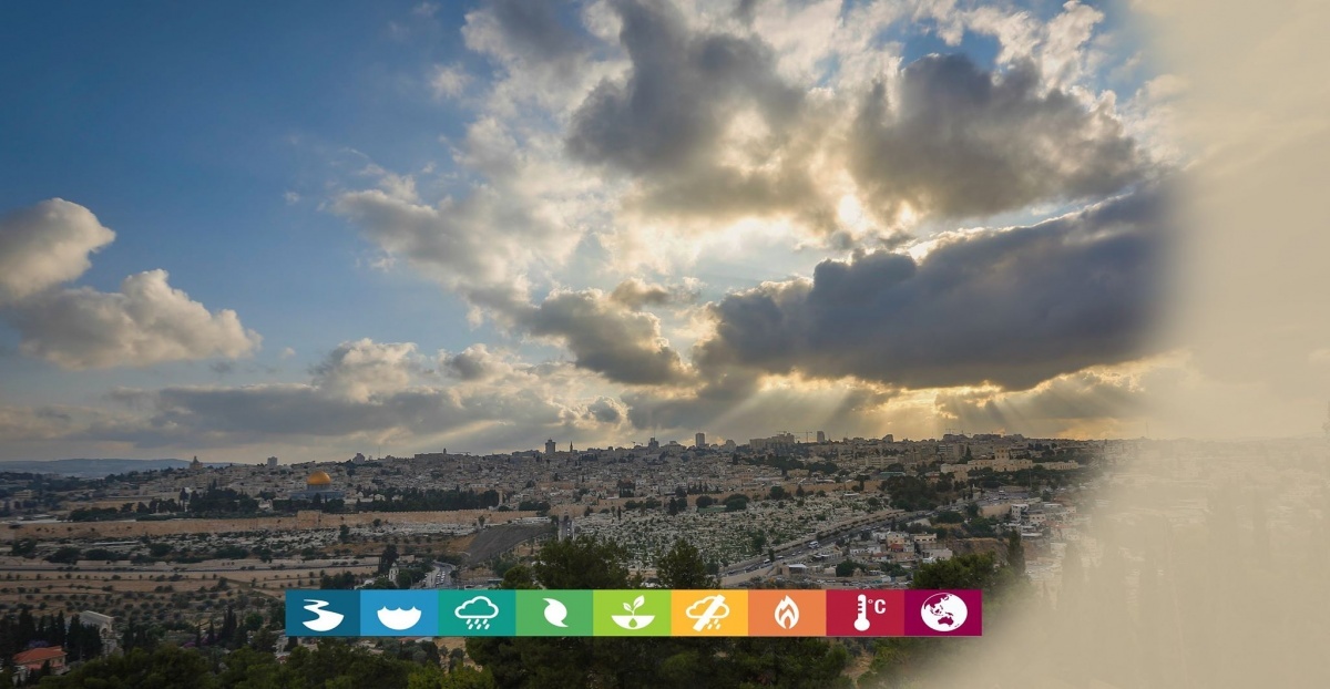 الطقس: أجواء حارة وجافة