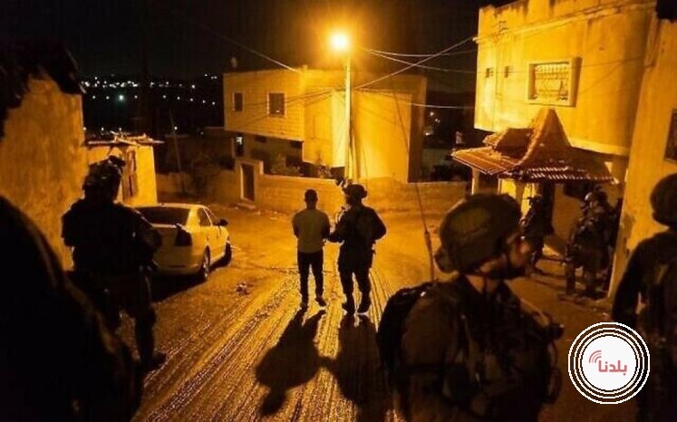 الاحتلال يشن حملة مداهمات واعتقالات في الضفة