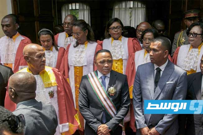 العقيد راندريانيرينا يؤدي اليمين الدستورية رئيسًا لمدغشقر