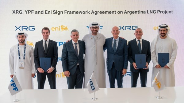 «XRG» و«واي بي إف» و«إيني» توقع اتفاقية للمشاركة في مشروع للغاز المسال بالأرجنتين