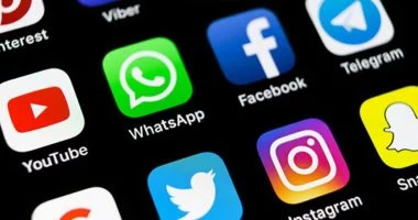 ماليزيا تسعى لحماية الأطفال: حظر استخدام وسائل التواصل الاجتماعي لمن هم دون 16 عامًا