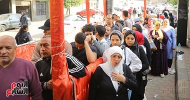 أحداث مثيرة في الدقهلية: نجل مرشح يتسبب في فوضى باقتحامه لجنة انتخابية وحطام صناديق الاقتراع