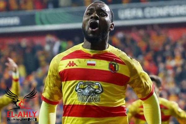 تعرف على تفاصيل صفقة أفيميكو بولولو: الأهلي في مراحل التفاوض لتحقيق حلم جديد في الفريق!