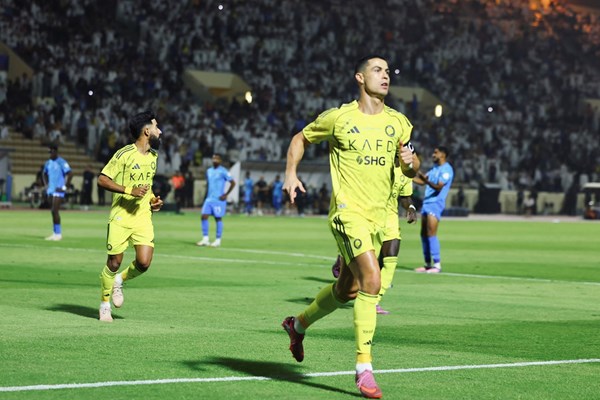 النصر «24 من 24» في السعودية!