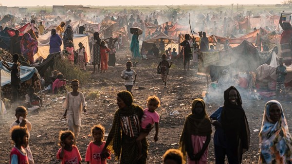 الإمارات.. تنديد ثابت بالانتهاكات المروّعة في السودان