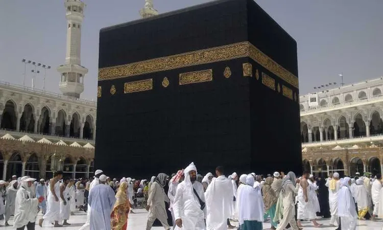بزيادة 97% في عدد المتقدمين مقارنة بالعام الماضي.. إعلان نتيجة القرعة الإلكترونية للحج السياحي رسميًا
