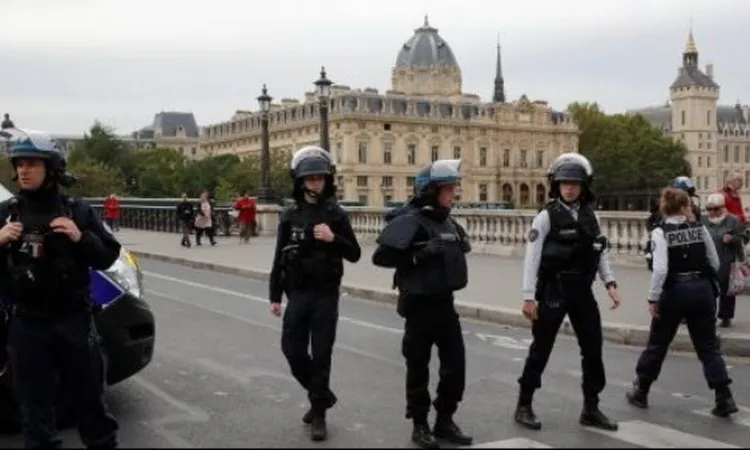إصابة 10 أشخاص بعملية دهس في إيل دوليران جنوب غرب فرنسا