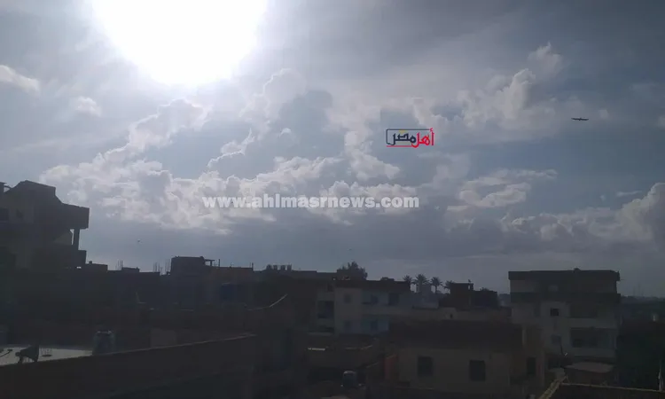 هطول أمطار وتوقف الملاحة بكفر الشيخ.. والمحافظة ترفع حالة الطوارىء