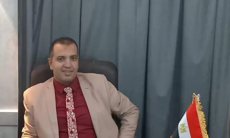 رئيس شباب المحامين يهنئ اللواء محمد السيد بتوليه رئاسة حي الزيتون.
