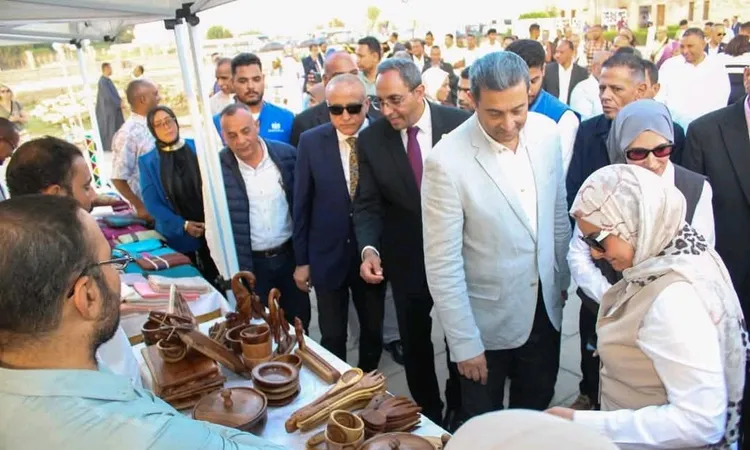 محافظ قنا يفتتح معرض التكتلات الاقتصادية بمعبد دندرة
