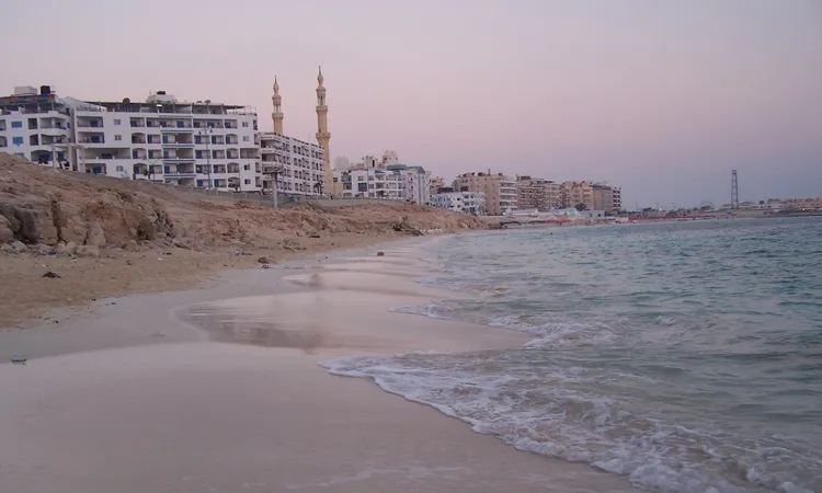 فرص سقوط أمطار خفيفة وانخفاض الحرارة بمرسي مطروح والساحل الشمالي