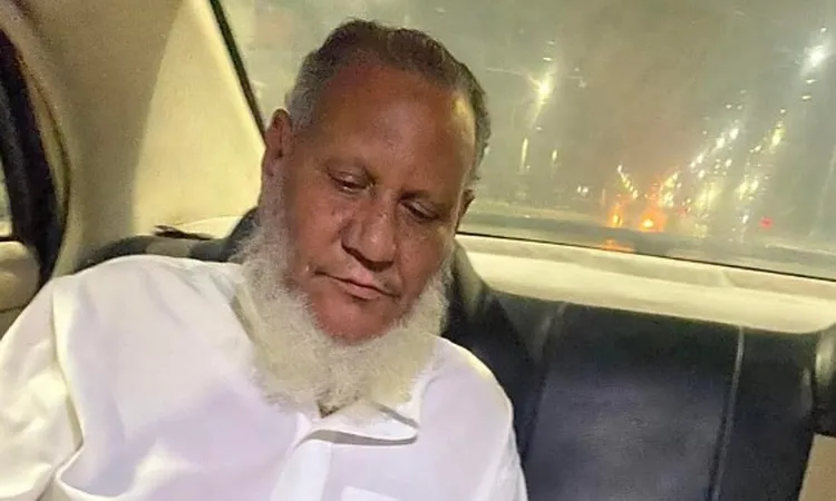 مسن السويس يقر بـ التصالح مع المتهمين أمام هيئة المحكمة في واقعة صفعه