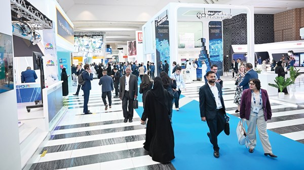 خبراء ومسؤولون بشركات تكنولوجيا لـ «الاتحاد»: الإمارات نموذج عالمي للانفتاح على أحدث التقنيات المتعلقة بحلول الطاقة