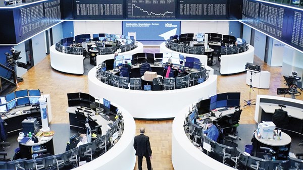 أسبوع متقلب بأسواق المال العالمية