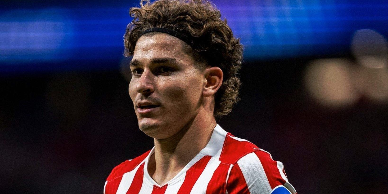 برشلونة يتعزز بخطط التعاقد مع جوليان ألفاريز في تحركاته الصيفية