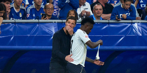 ألونسو يُواجه تحديًا جديدًا في علاقته مع لاعبي ريال مدريد: تتصاعد الخلافات داخل غرف الملابس