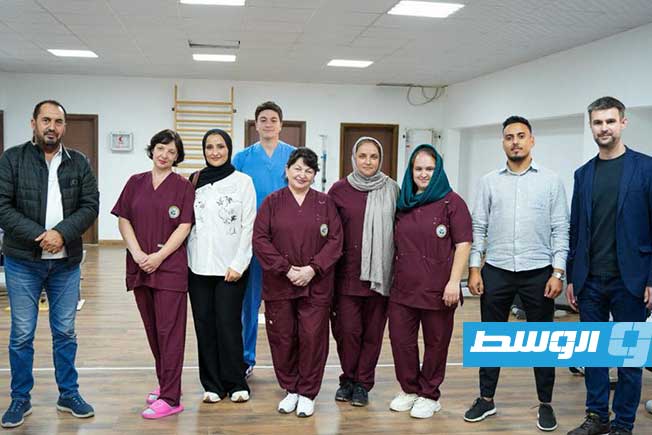 فريق طبي سلوفاكي يصل مركز الزنتان لإعادة تأهيل ذوي الإعاقة