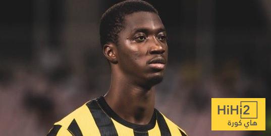 دومبيا والعبود: قصة شغف وإلهام في عالم كرة القدم