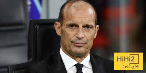 ميلان يسعى لتعزيز تشكيلته بتجديد عقود ثلاثة من نجومه المميزين