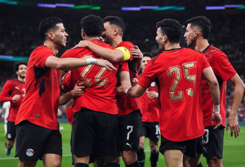 ستاد الاهلي :  وصول بعثة منتخب مصر إلى القاهرة قادمة من إسبانيا