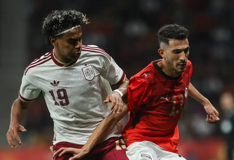 ستاد الاهلي :  خسارة صدارة تصنيف فيفا.. الصحف الإسبانية تُعلق على التعادل أمام مصر وديًا