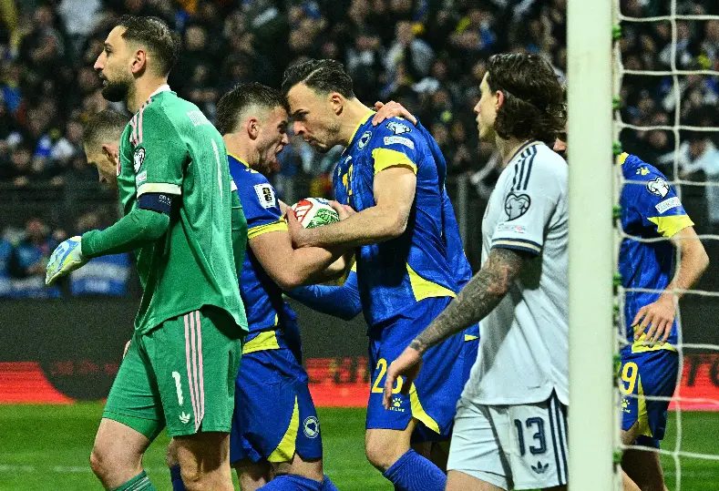 ستاد الاهلي :  مفاجأة | منتخب البوسنة والهرسك يتأهل رسميا لكأس العالم بعد الفوز على إيطاليا بركلات الترجيح (فيديو)