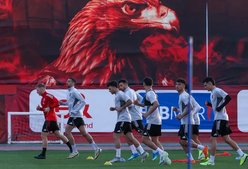 ستاد الاهلي :  تفاصيل مران الأهلي استعدادًا لموقعة سيراميكا كليوباترا في الدوري