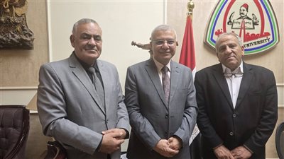 دعم مستمر لتطوير التعليم بجامعة الزقازيق وتعزيز بيئة آمنة للطلاب