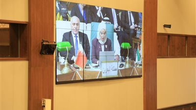 فلسطين هي قضية العرب الأولى ونتمسك بحل الدولتين