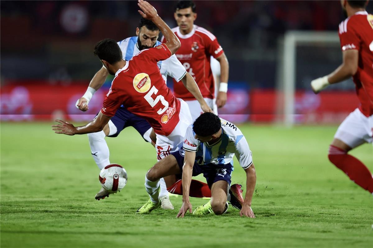 مواعيد مباريات اليوم الإثنين 27-4-2026 والقنوات الناقلة.. الأهلي ضد بيراميدز والزمالك يواجه إنبي