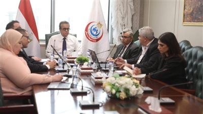 وزير الصحة يراجع المقترح النهائي للمنصة الرقمية الداخلية لمتابعة المشروعات القومية
