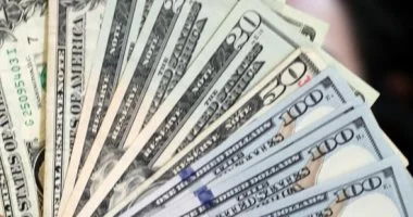 ثبات سعر الدولار مقابل الجنيه فى البنوك اليوم الثلاثاء 18-8-2026