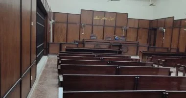 حبس شقيق طالب سنة وتغريمه 10 آلاف جنيه بعد الاعتداء على مدرس داخل مدرسة