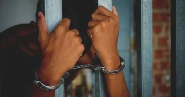 مالك صيدليات يستأنف بأحكام صادرة ضده بعد ضبطه مع 270 حكمًا في الدقي