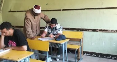 اليوم.. طلاب النقل الثانوى الأزهرى يؤدون امتحانى الإنجليزى والتربية الفنية